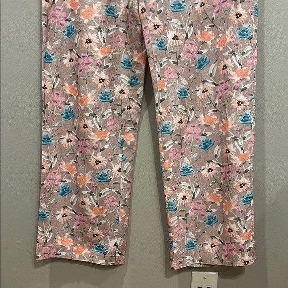 Chadwick’s Floral Straight Leg Linen Rayon Pants - Picture 3 of 8